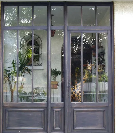 La Maison De La Couleur Couette-café